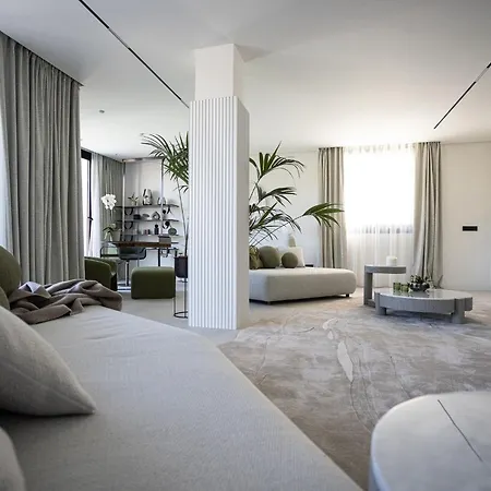 Nueva Andalucia Villa *